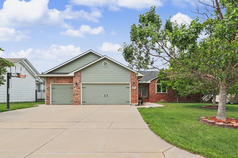 1775 S Tara Falls Ct, Wichita, KS 67207