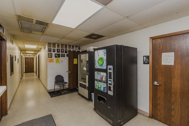 2555 N Market St & Additional Lots, Wichita, KS 67219