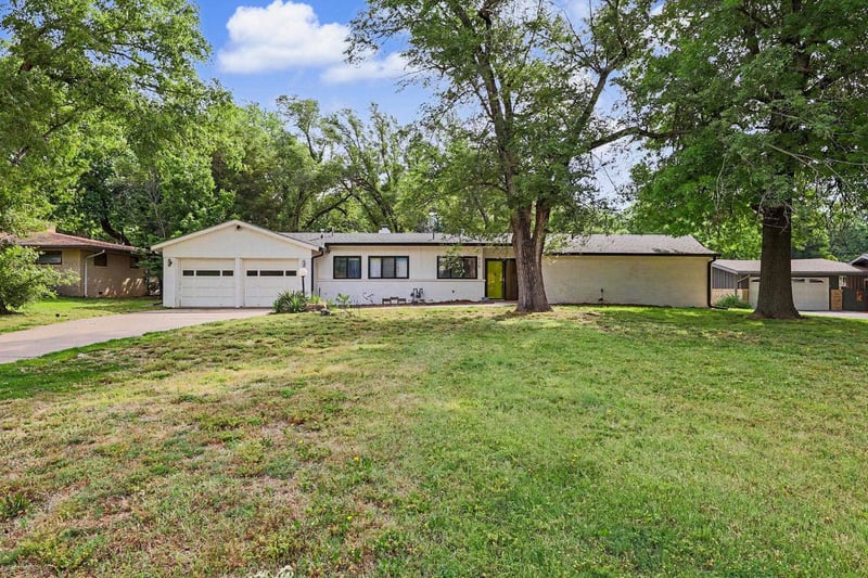 410 Wetmore Dr, Wichita, KS 67209