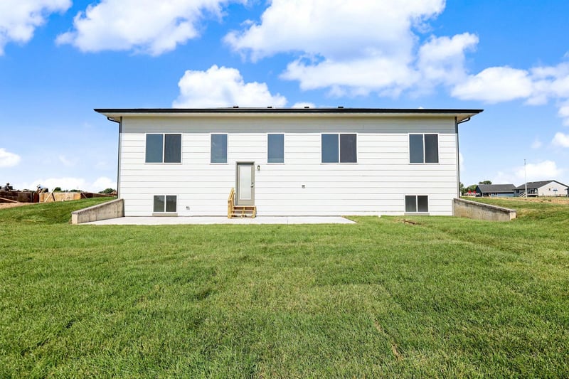946 Main , Goddard, KS 67052