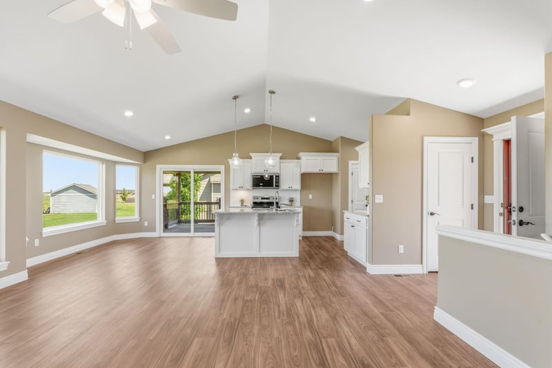 117 Ember Way, Hesston, KS 67062