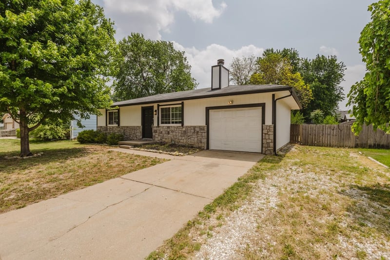 515 E Maywood, Wichita, KS 67216