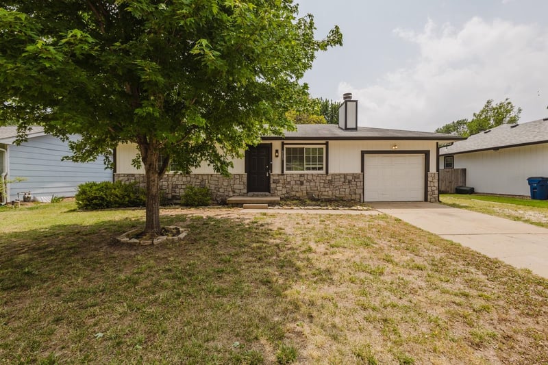 515 E Maywood, Wichita, KS 67216