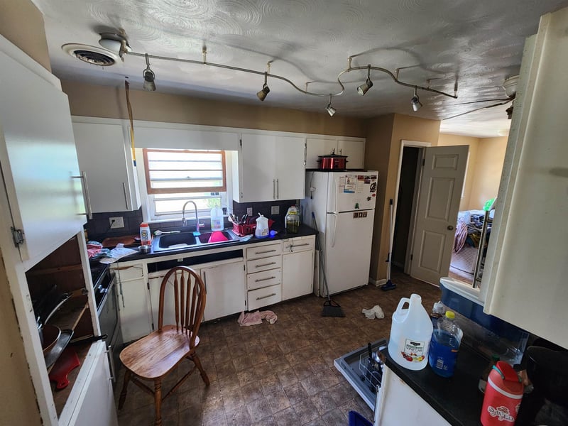 223 Sedgwick , Burrton, KS 67020
