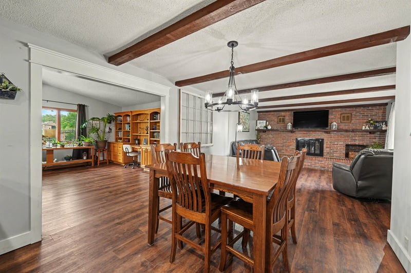 840 Pine Ct, Mcpherson, KS 67460