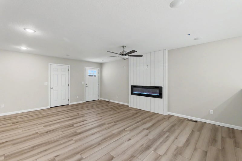 9269 E Fox Pointe, Bel Aire, KS 67226