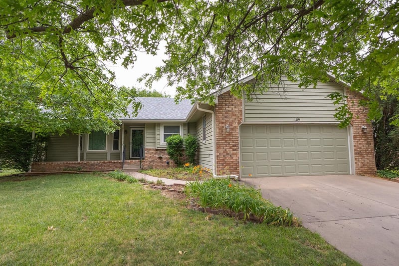 109 Maplewood, Mulvane, KS 67110