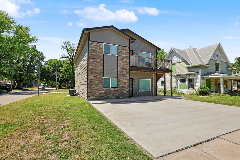 4520 Gilbert St, Wichita, KS 67218
