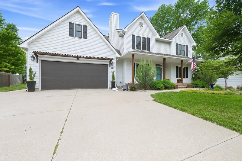1603 N Woodridge Ct, Wichita, KS 67206