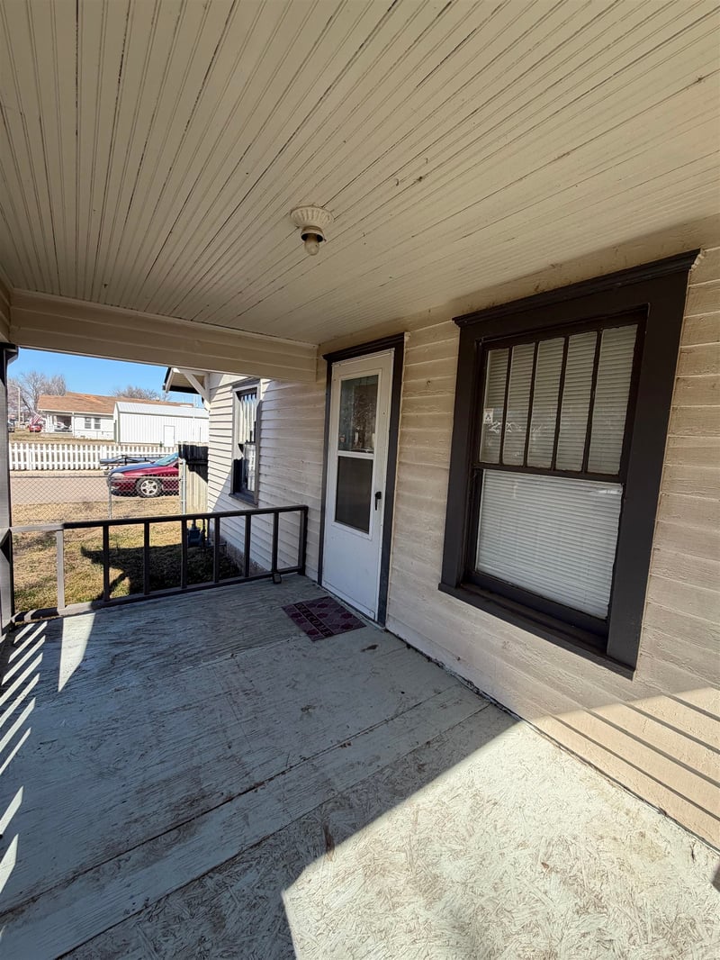 1126 1st , Arkansas City, KS 67005