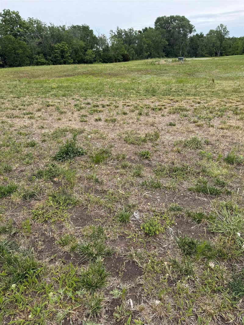 1102 Main , Halstead, KS 67056