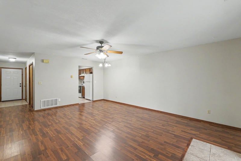 809-811 E 2nd St, Douglass, KS 67039