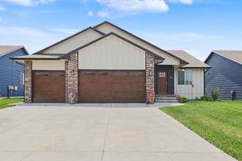 2911 Reiss , Park City, KS 67219