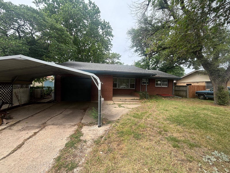 1406 29th S, Wichita, KS 67217