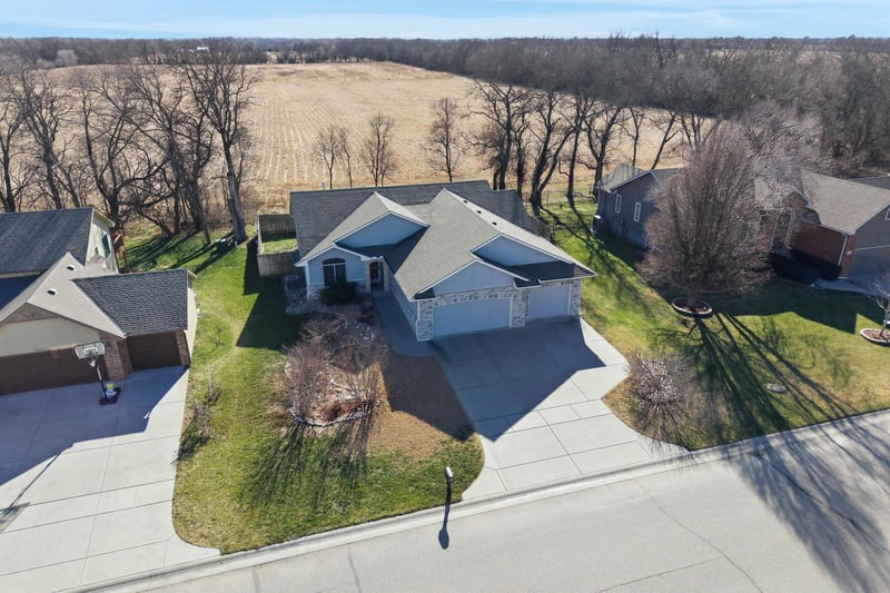 15609 Rosewood St, Wichita, KS 67230