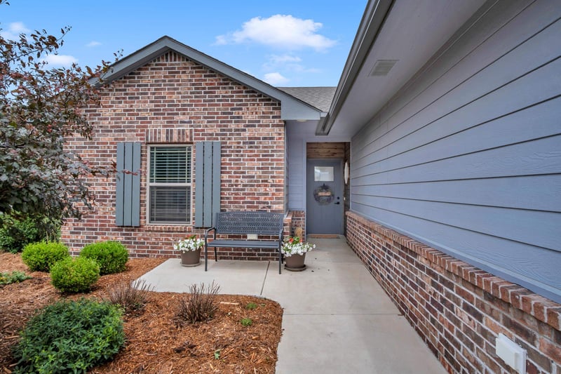 1717 Casey , Newton, KS 67114