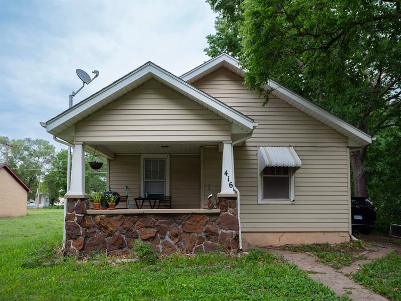 416 Struble St, Bennington, KS 67422