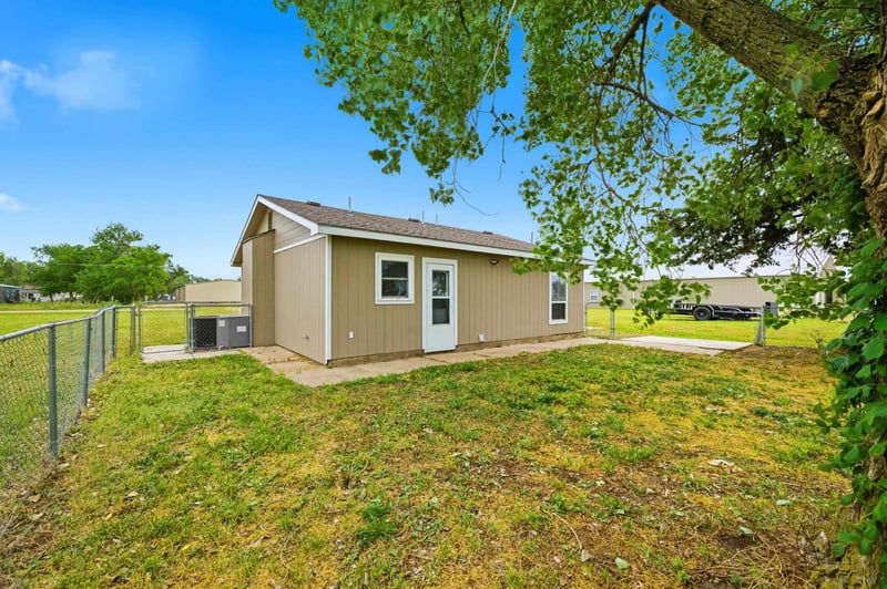 3933 S Baehr, Wichita, KS 67215
