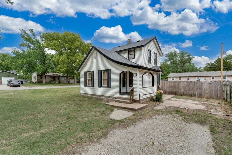 158 Mccomas St, Wichita, KS 67203