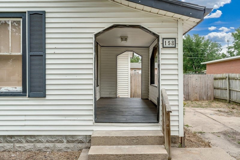 158 Mccomas St, Wichita, KS 67203