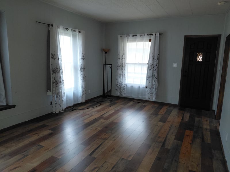 903 Washington , Wellington, KS 67152