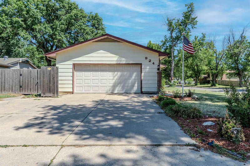 924 Kay , Derby, KS 67037