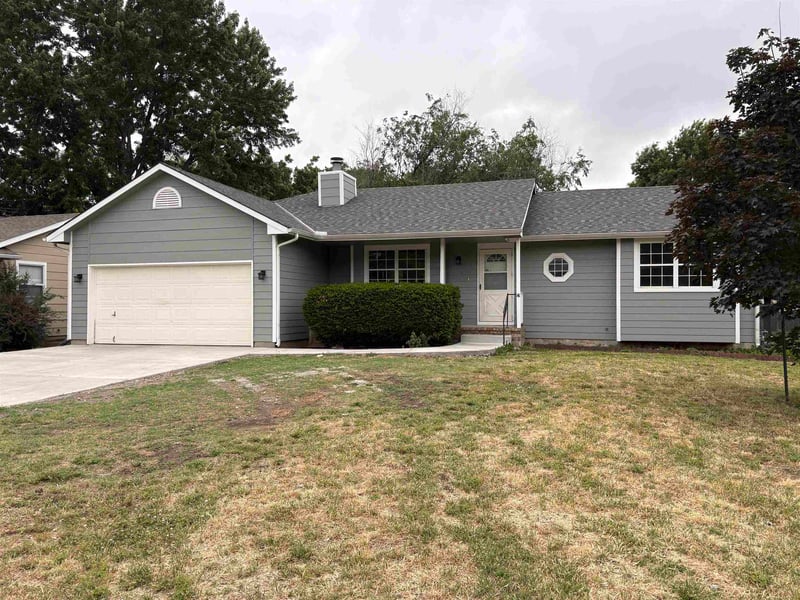 1009 Helen , Augusta, KS 67010