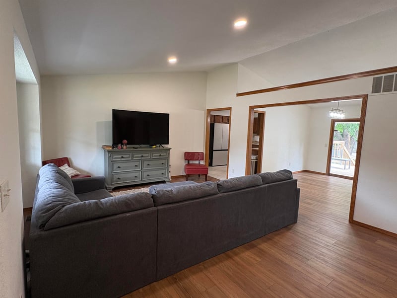 1009 Helen , Augusta, KS 67010