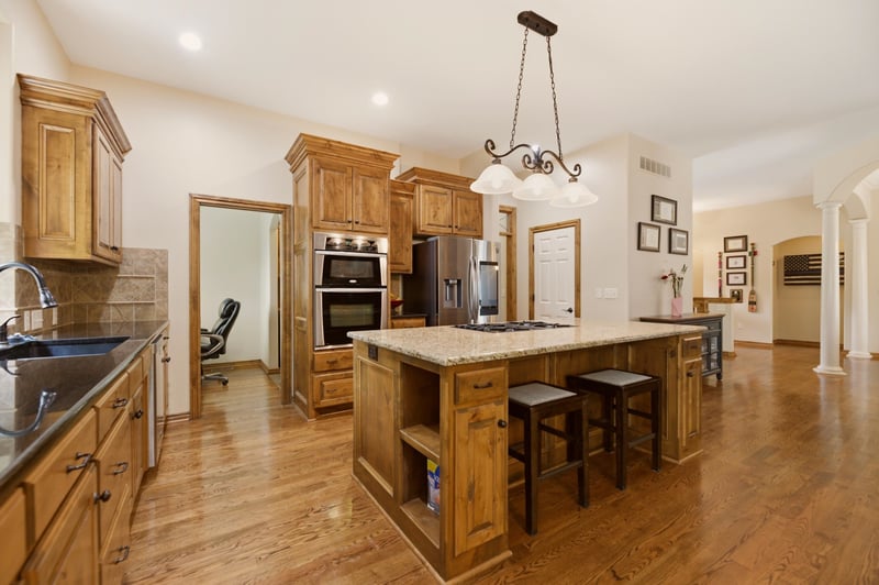1748 Cascade , Andover, KS 67002