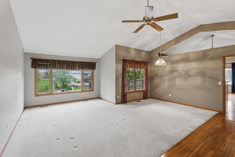 418 Streamside Ct, Clearwater, KS 67026