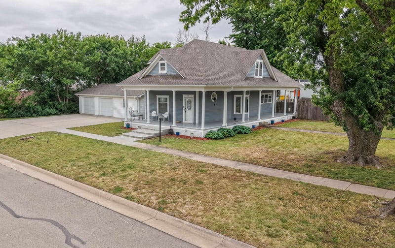 423 Main St, Belle Plaine, KS 67013