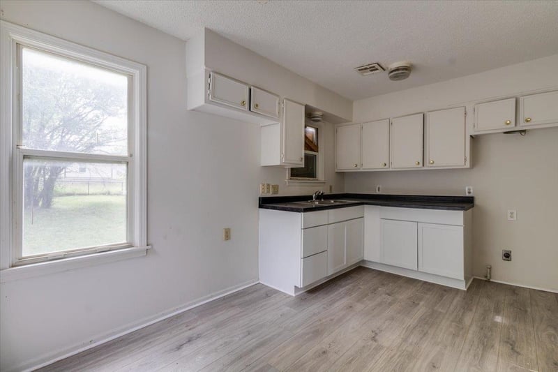 1746 Chautauqua , Wichita, KS 67214