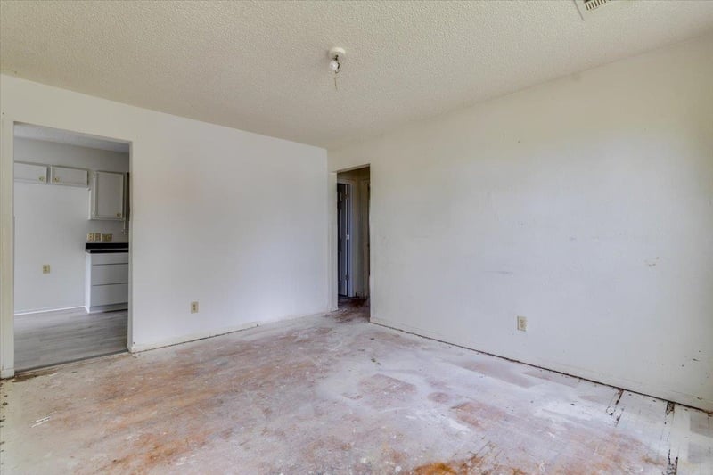 1746 Chautauqua , Wichita, KS 67214