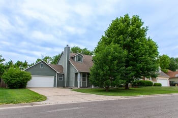 5515 E Pembrook, Wichita, KS 67220
