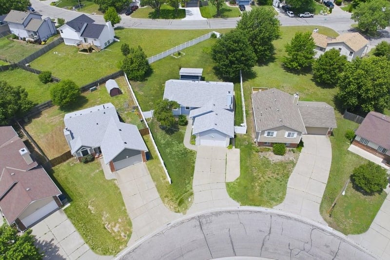 3065 N Hedgetree St, Wichita, KS 67226