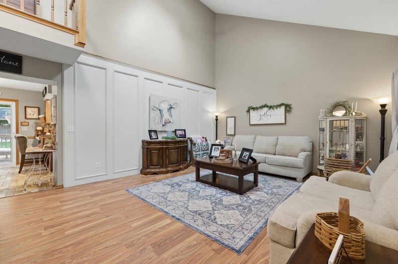 742 Erin Ln, Mulvane, KS 67110