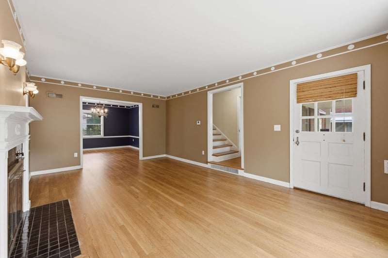 329 Glendale Ave, Wichita, KS 67218