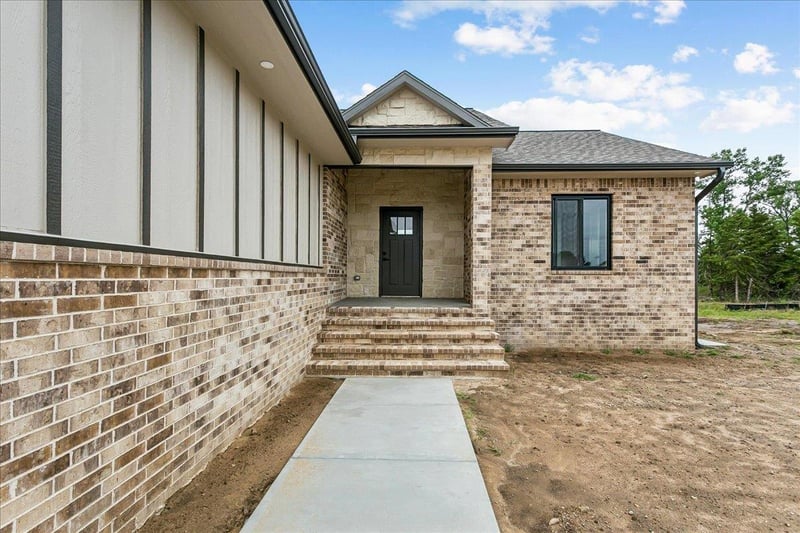 4818 Calvert St, Wichita, KS 67215