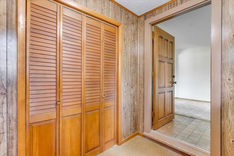 215 Tracy Ave, Clearwater, KS 67026