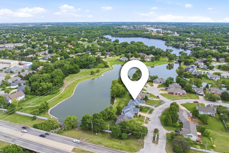 2209 Sandplum St, Sedgwick, KS 67205