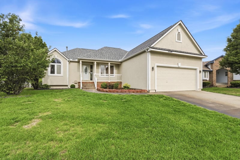 2209 Sandplum St, Sedgwick, KS 67205