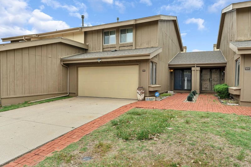 8201 Harry St Unit 1502, Wichita, KS 67207-4655