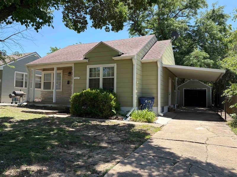 5207 Murdock , Wichita, KS 67208