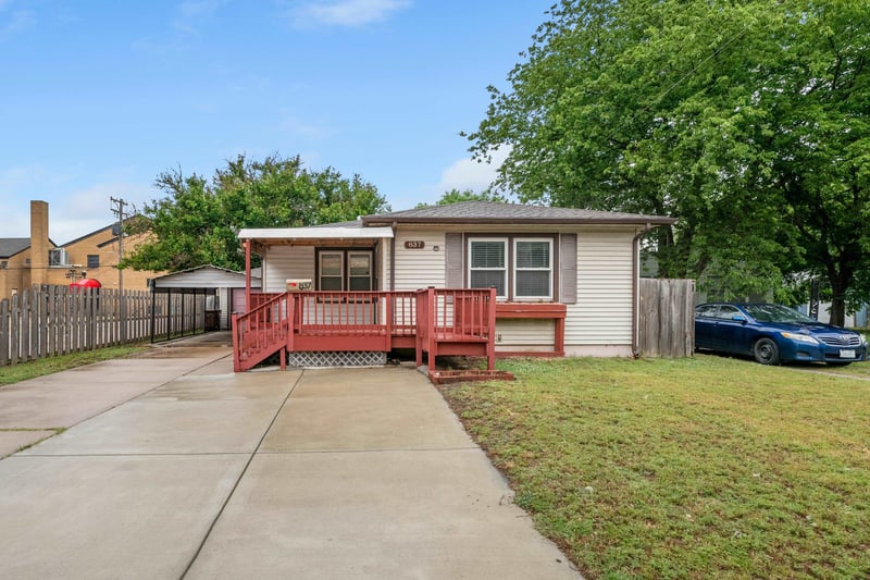 837 Estelle St, Wichita, KS 67211