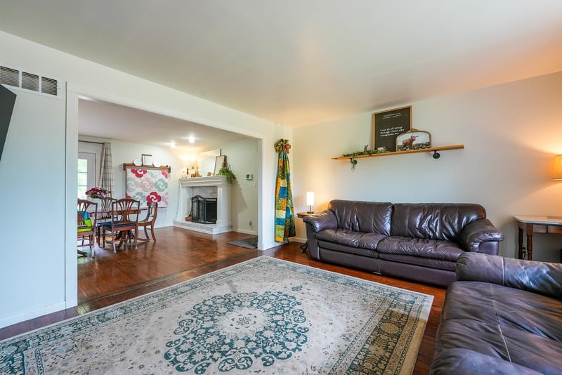 120 Lexington Ct, Andover, KS 67002