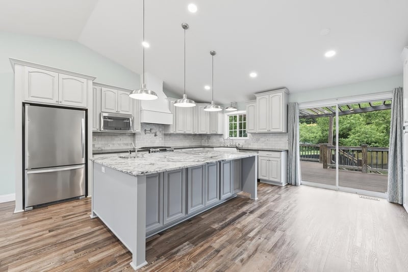 2438 N Tamarisk St, Derby, KS 67037