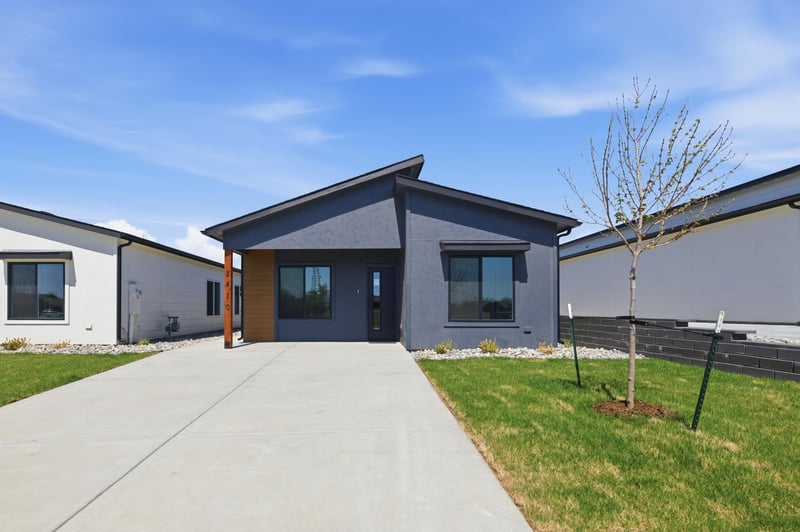 3422 Thunder , Wichita, KS 67219