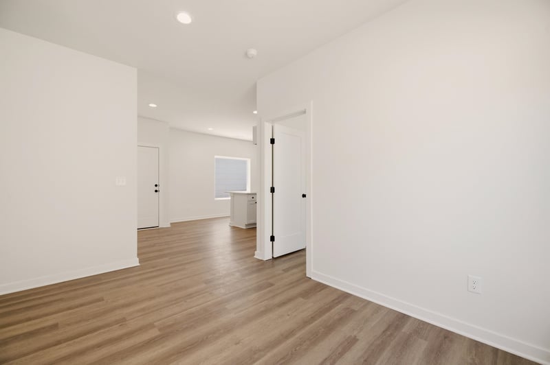 3422 Thunder , Wichita, KS 67219