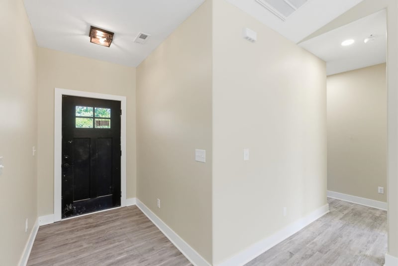 595 S Arbor Valley Way, Valley Center, KS 67147