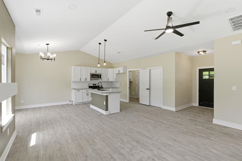 595 S Arbor Valley Way, Valley Center, KS 67147